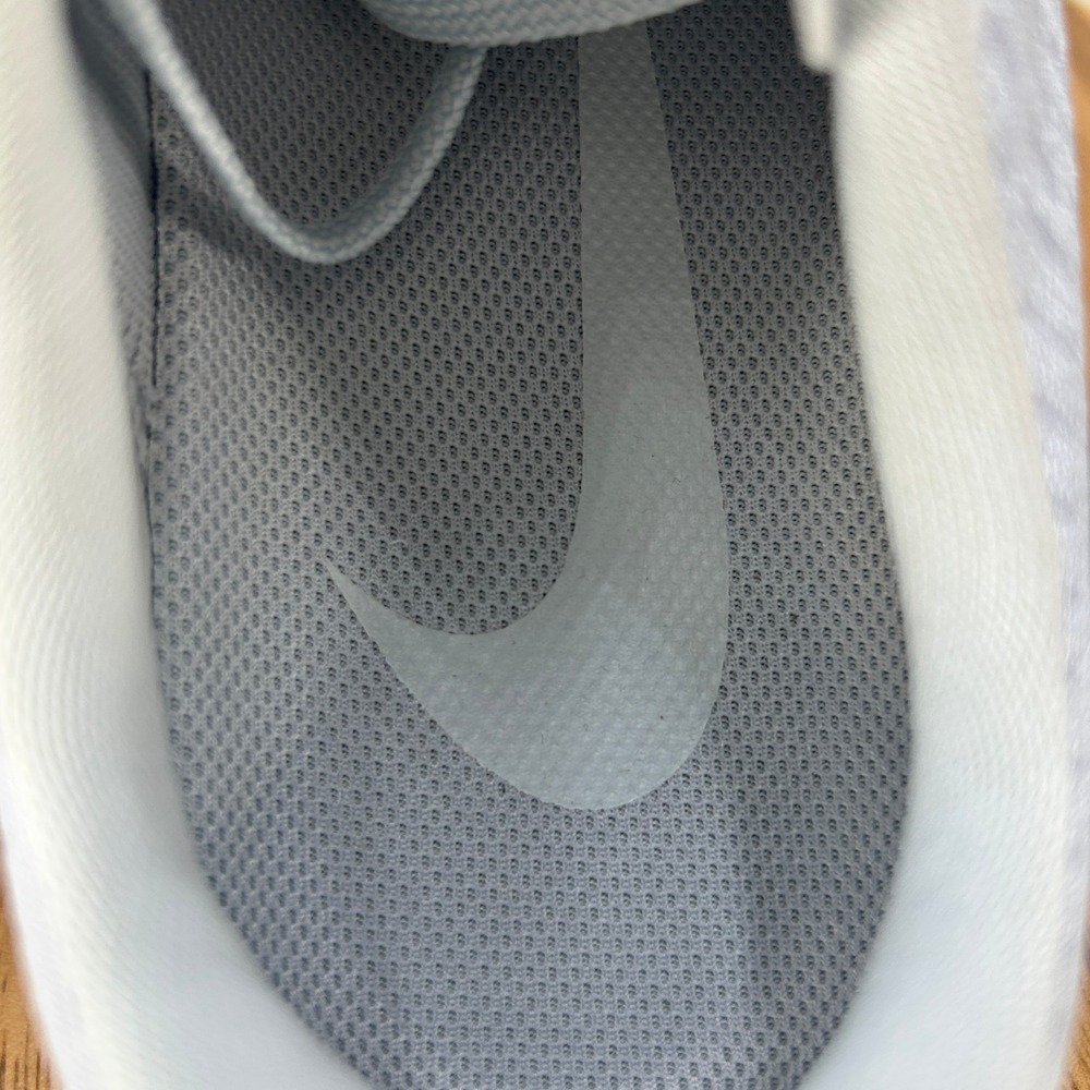 Nike Air Zoom Pegasus 37 Pure Platinum Womens Running Shoes BQ9647-009 Size 11 - Picture 6 of 8